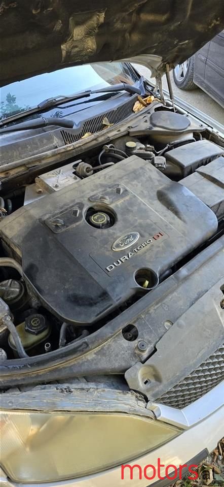 2001' Ford Mondeo photo #2