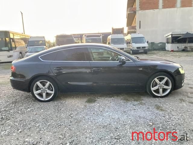 2011' Audi A5 photo #5