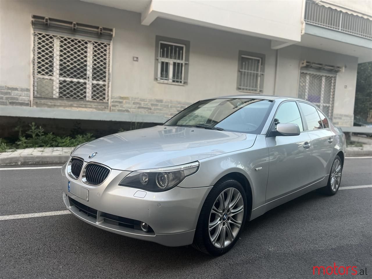 2006' BMW 525 photo #6