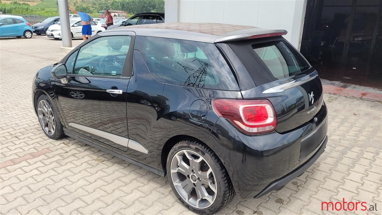 2011' Citroen DS3 photo #6
