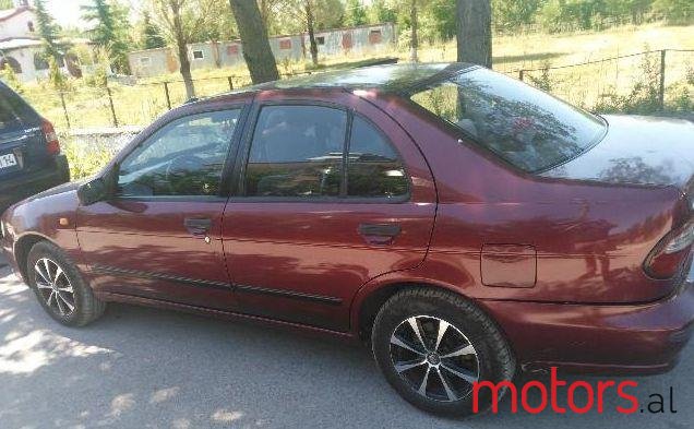 2000' Nissan Almera photo #2