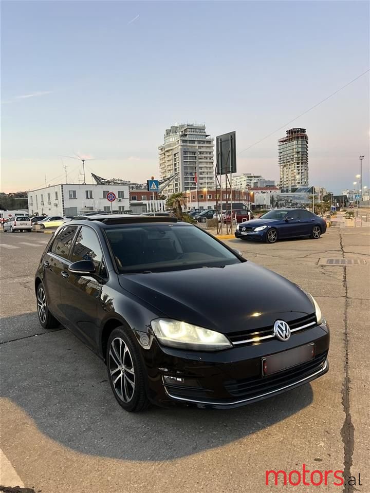 2013' Volkswagen Golf photo #4