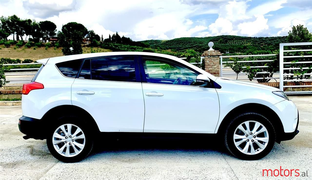 2014' Toyota RAV4 photo #4