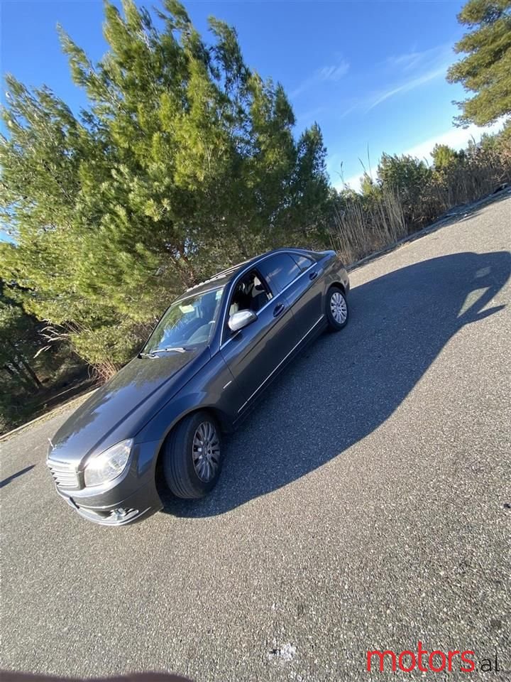 2009' Mercedes-Benz C 220 photo #2