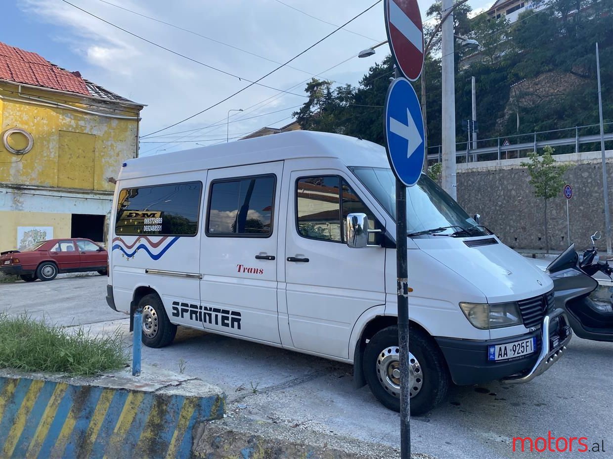 1998' Mercedes-Benz Furgon photo #1