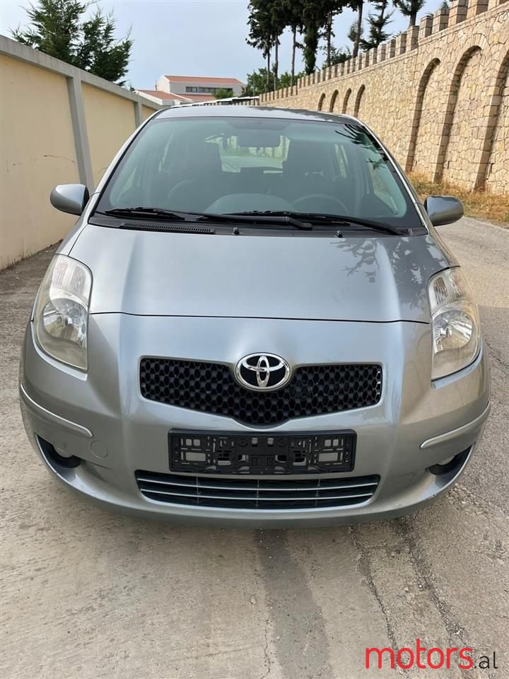 2007' Toyota Yaris photo #5