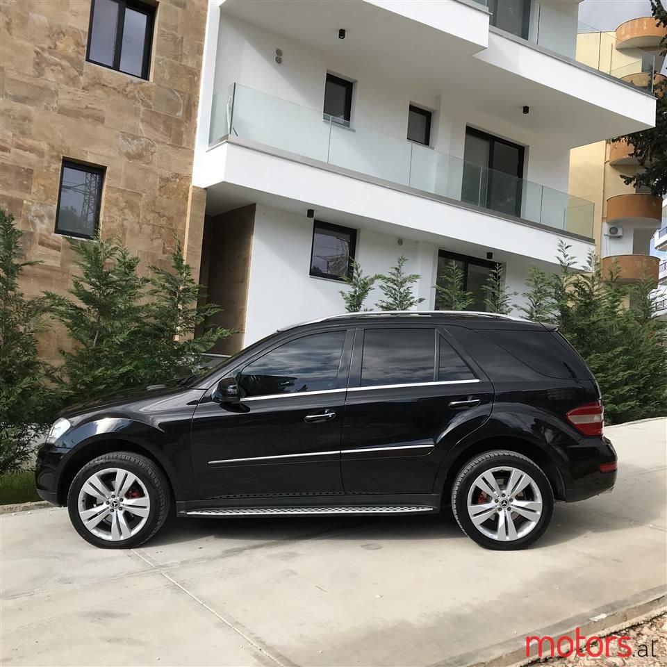 2006' Mercedes-Benz ML 320 photo #1