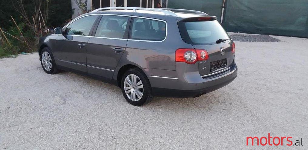 2007' Volkswagen Passat photo #2