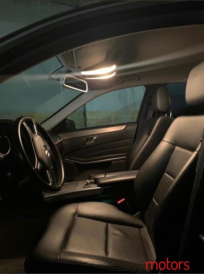 2015' Mercedes-Benz 200 photo #5