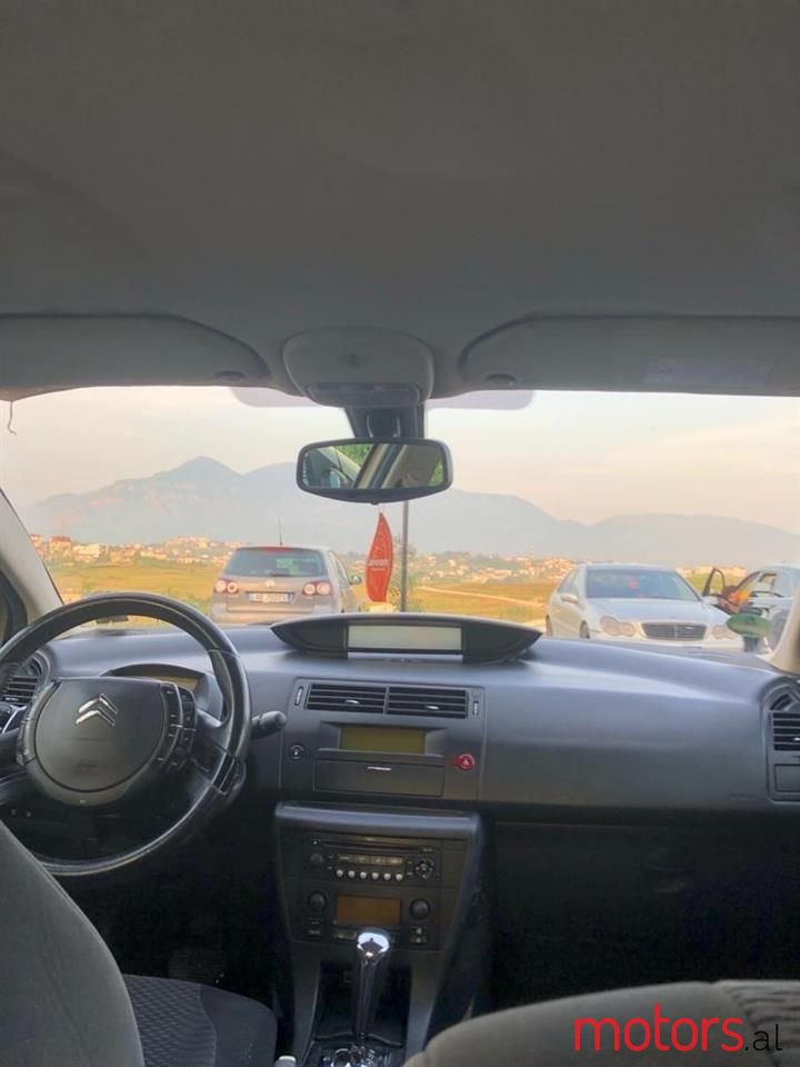 2007' Citroen C4 photo #2