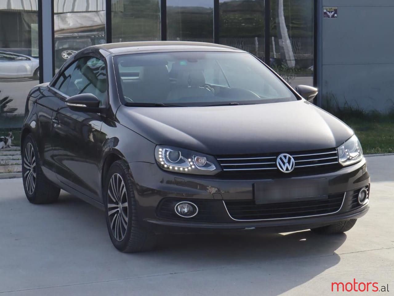 2012' Volkswagen Eos photo #6