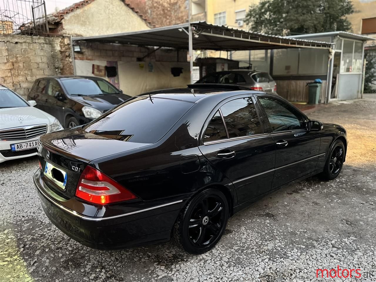 2004' Mercedes-Benz C 220 photo #3