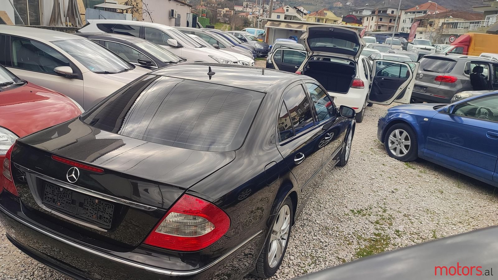 2008' Mercedes-Benz E 220 photo #4
