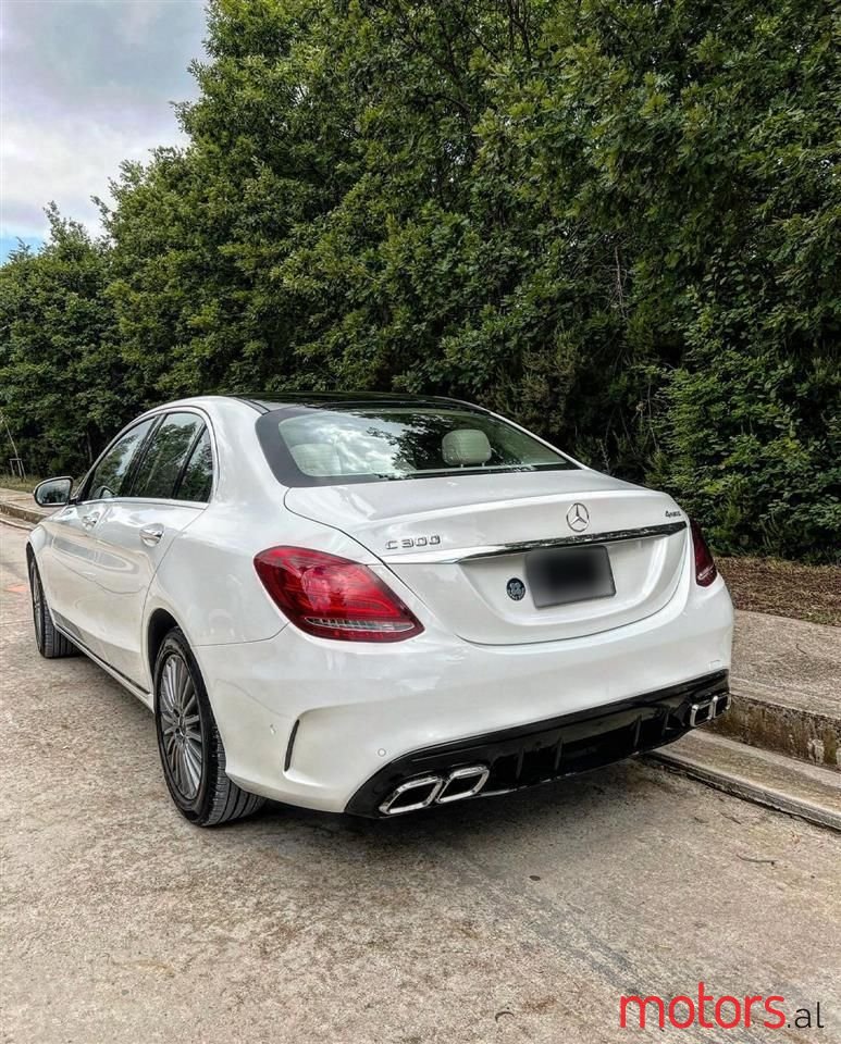 2016' Mercedes-Benz C 300 photo #4