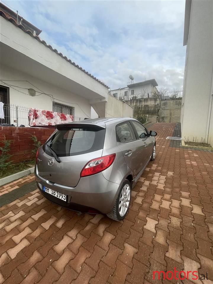 2011' Mazda 2 photo #4