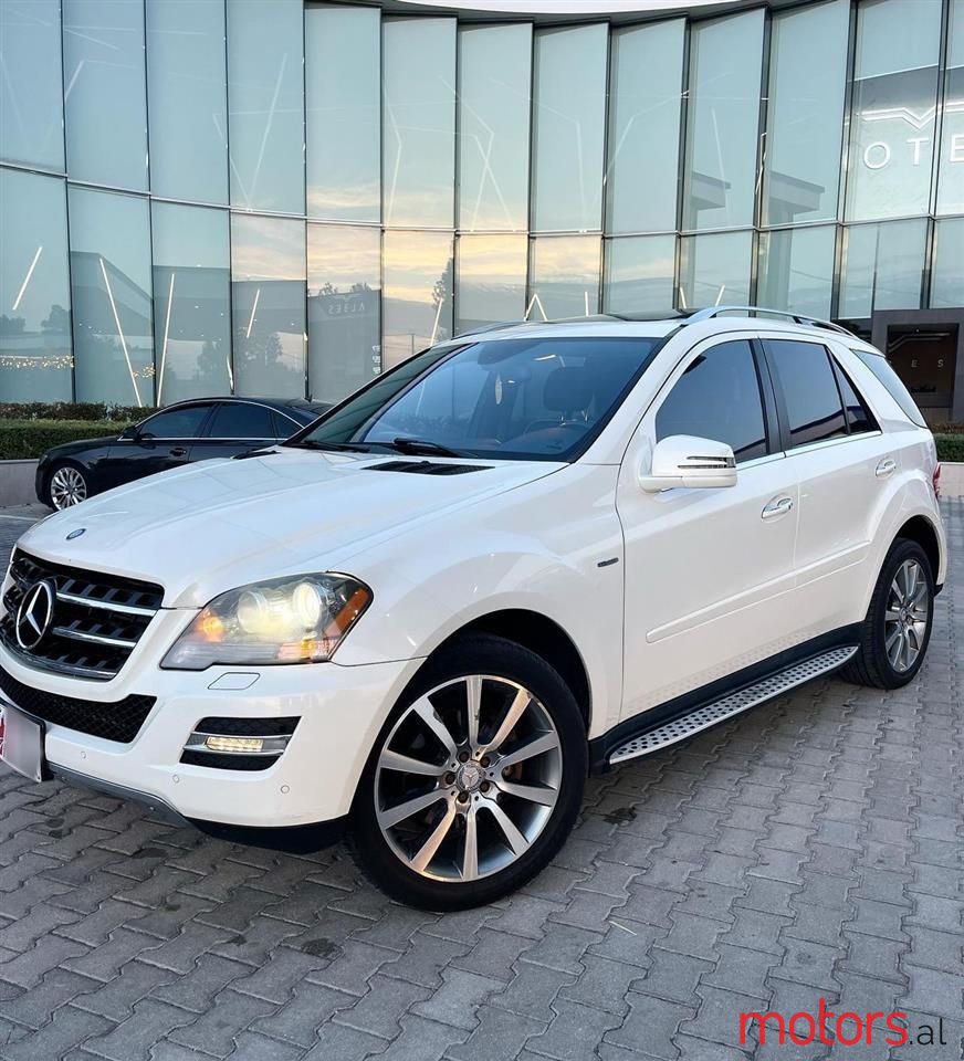 2011' Mercedes-Benz ML 350 photo #6