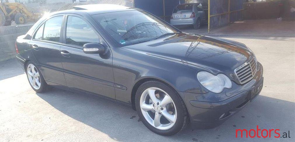2002' Mercedes-Benz C 220 photo #1