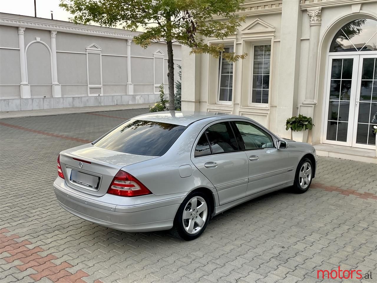 2004' Mercedes-Benz C 220 photo #4