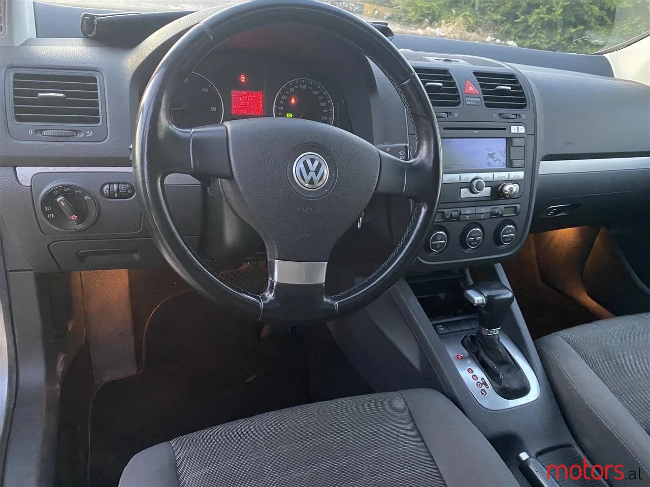 2007' Volkswagen Golf photo #3