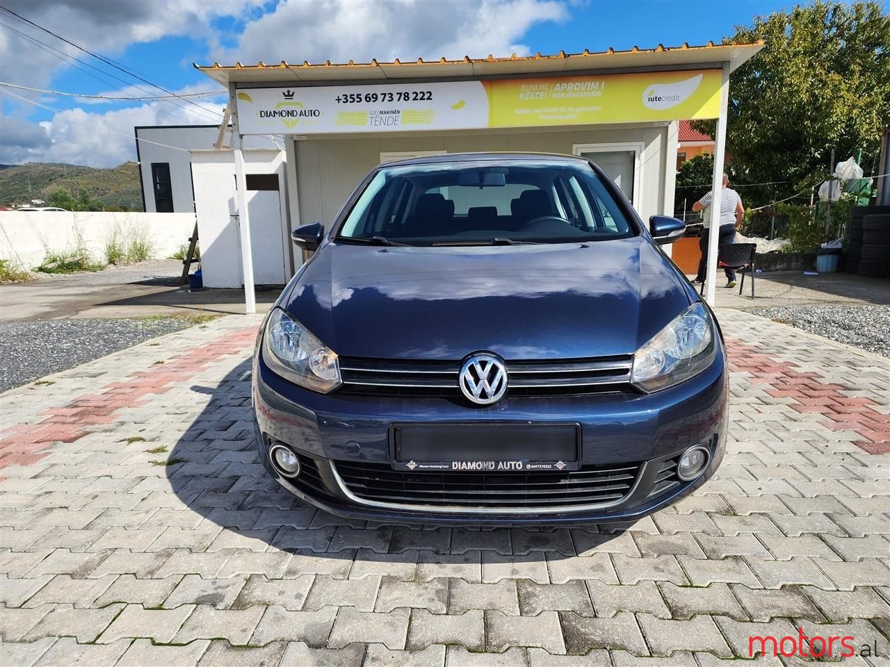 2010' Volkswagen Golf photo #2