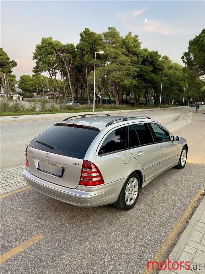 2005' Mercedes-Benz C 220 photo #4