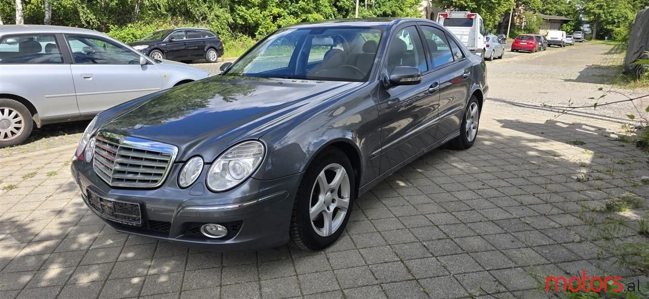 2007' Mercedes-Benz E 280 photo #1