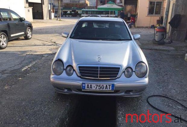 1999' Mercedes-Benz E-Class photo #1