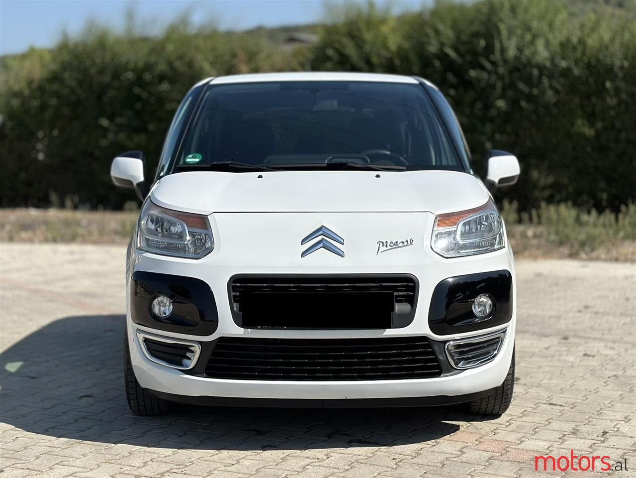 2013' Audi Q3 photo #5