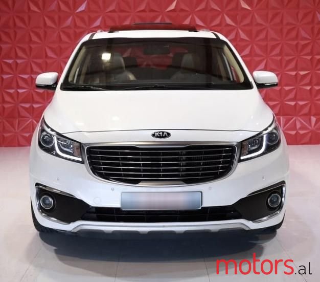2017' Kia Carnival photo #2