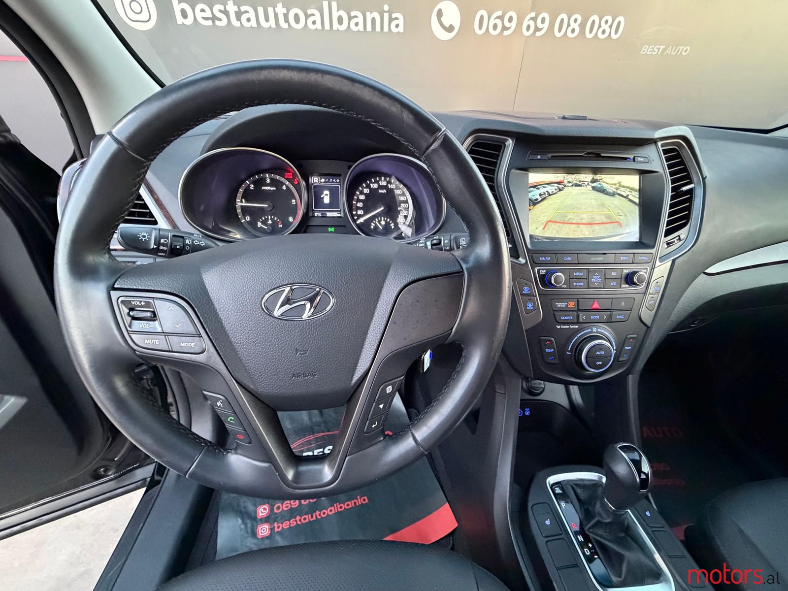 2015' Hyundai Santa Fe photo #2