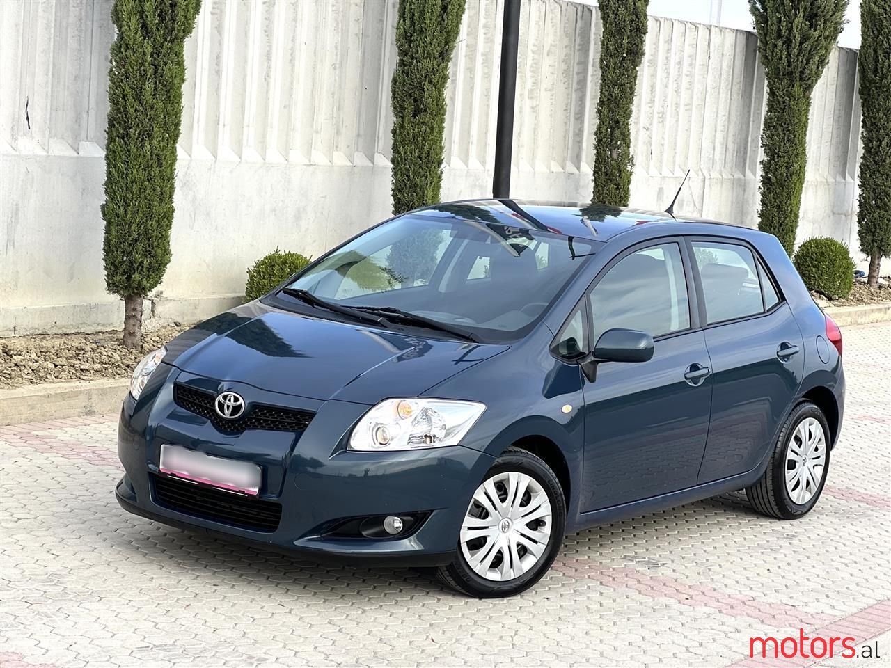 2008' Toyota Auris photo #1