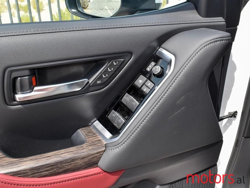 2024' Toyota Land Crusier photo #1