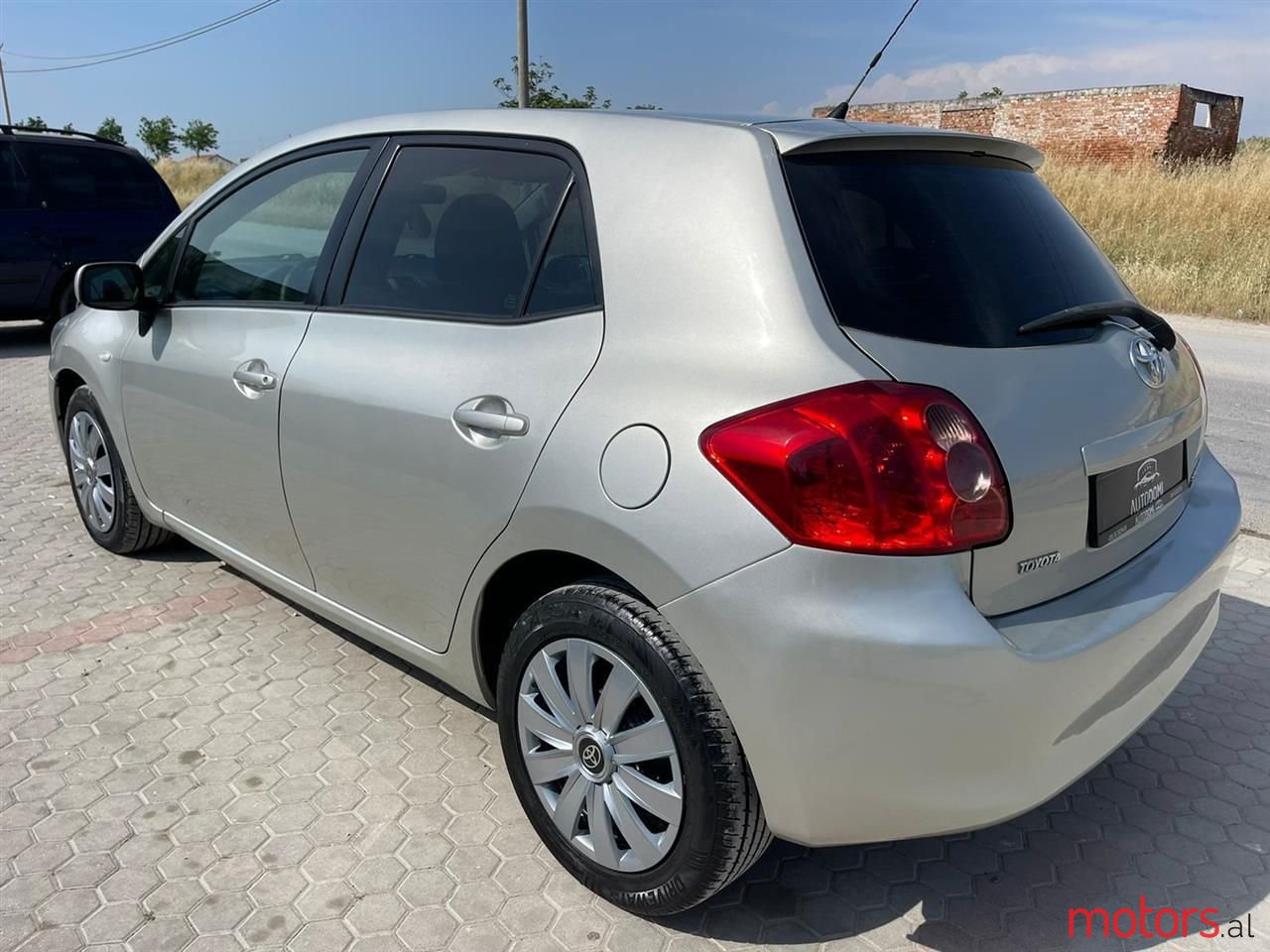 2008' Toyota Auris photo #5