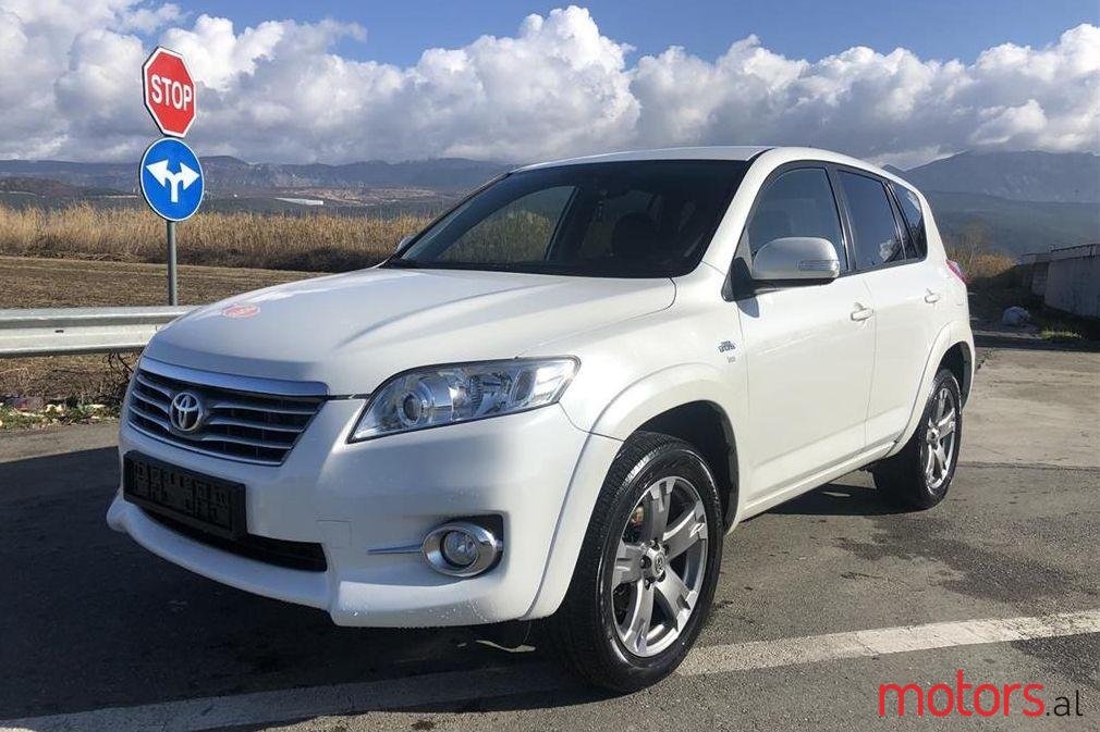 2010' Toyota RAV4 photo #1