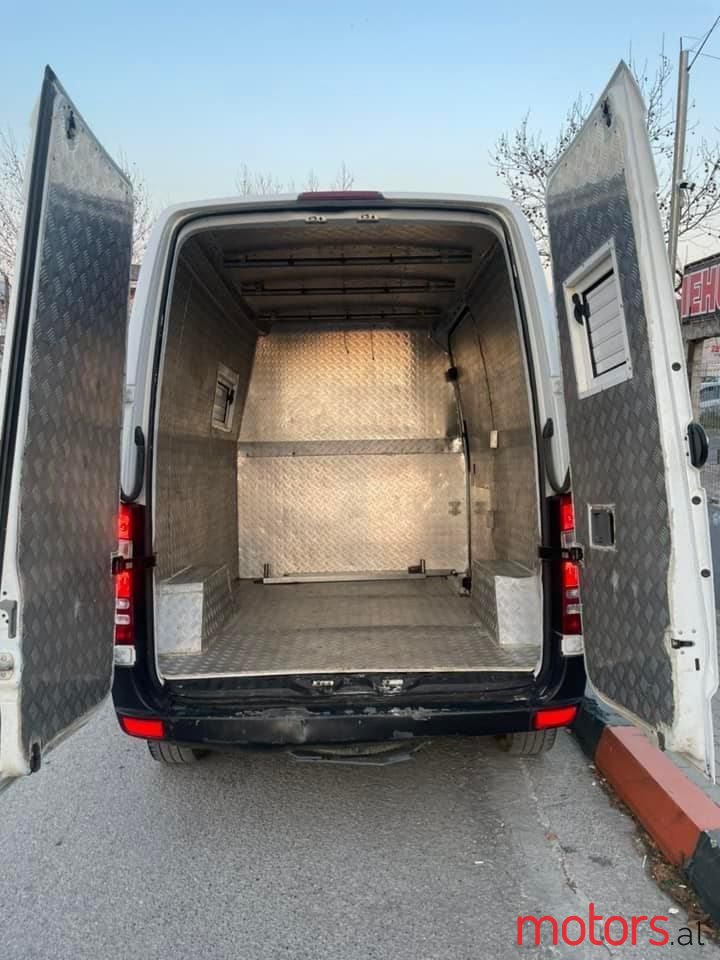 2015' Mercedes-Benz 220 photo #6