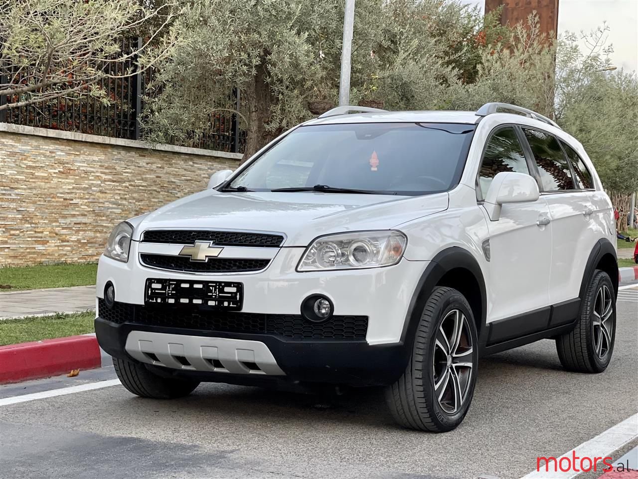 2010' Chevrolet Captiva photo #3