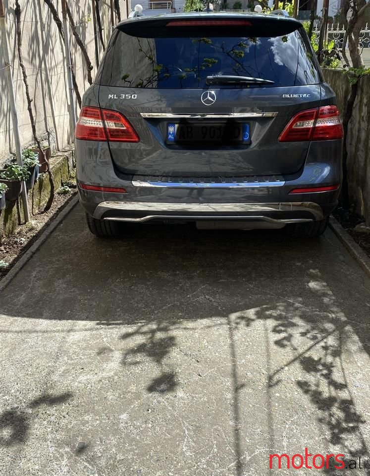 2012' Mercedes-Benz ML 350 photo #2