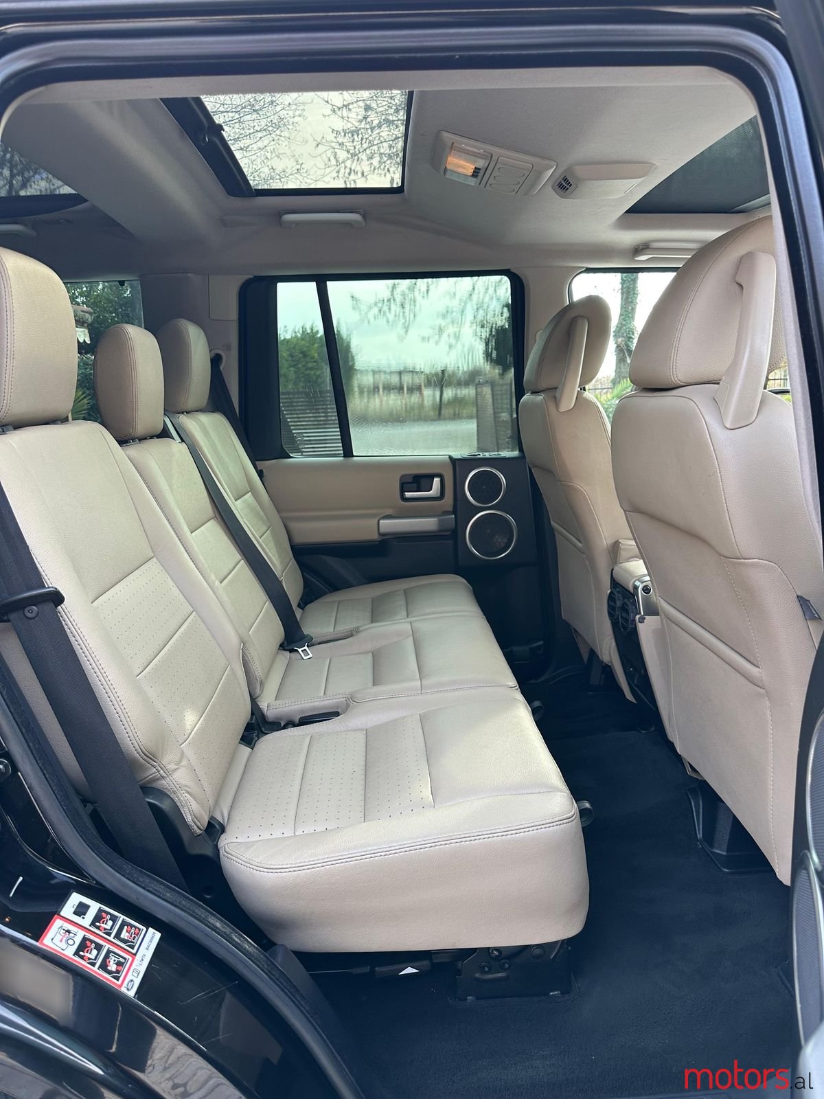 2009' Land Rover Discovery photo #5