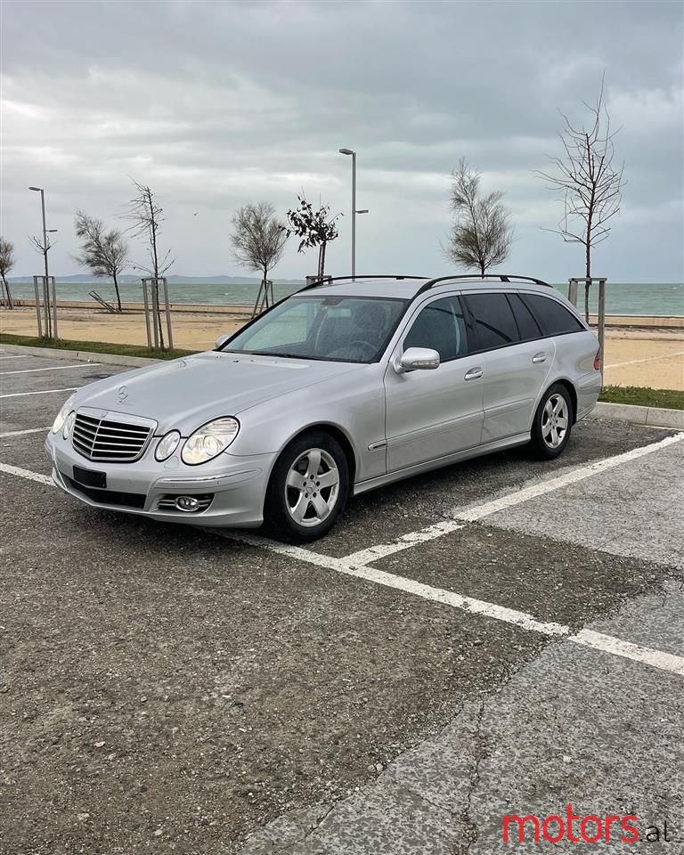 2007' Mercedes-Benz E 220 photo #3