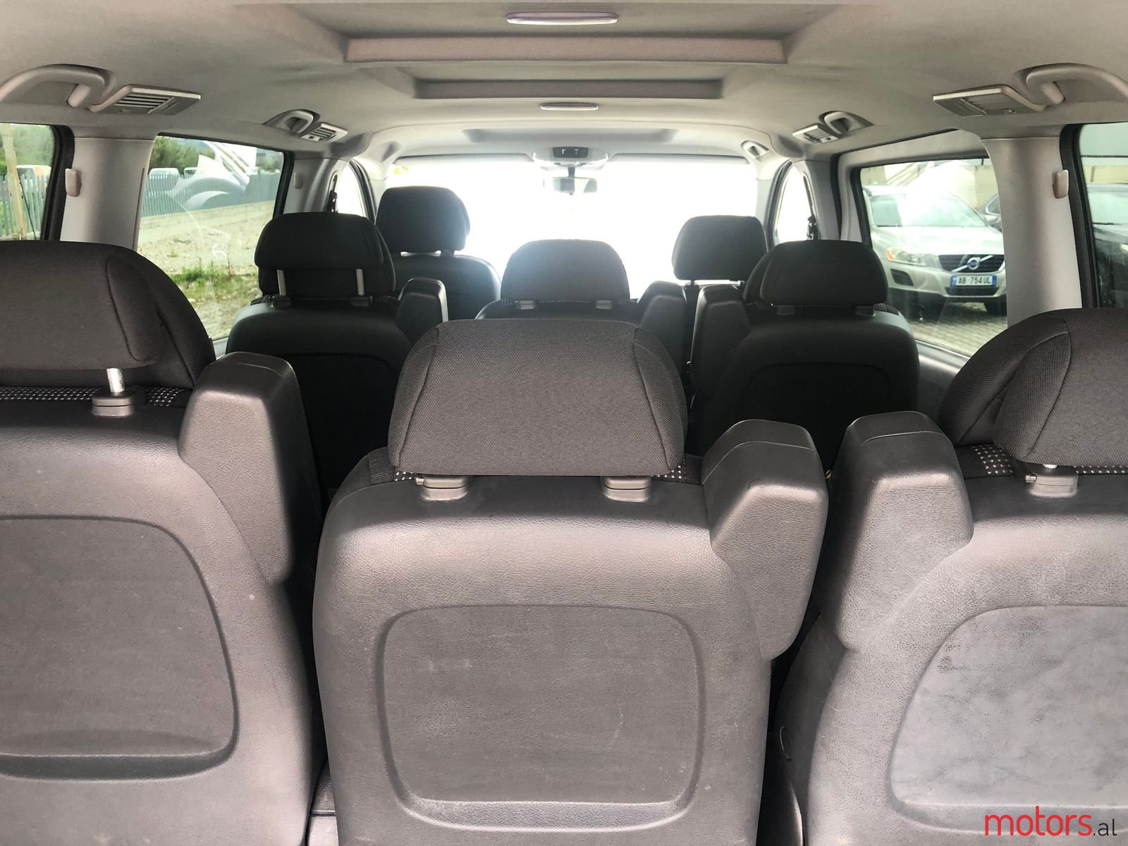 2013' Mercedes-Benz Viano photo #6