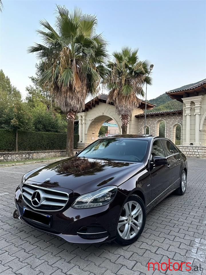 2010' Mercedes-Benz E 350 photo #1