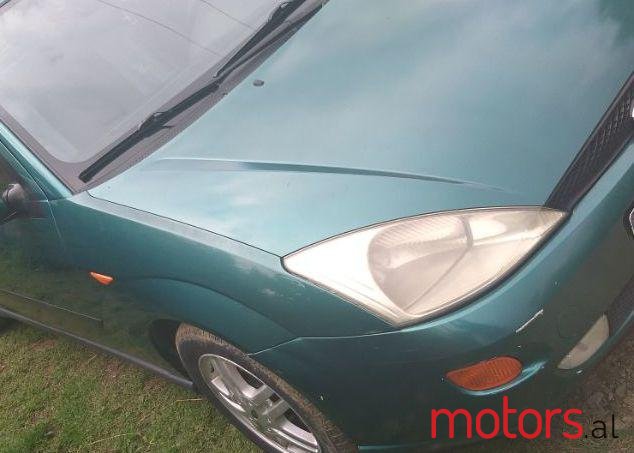2001' Ford Focus photo #2