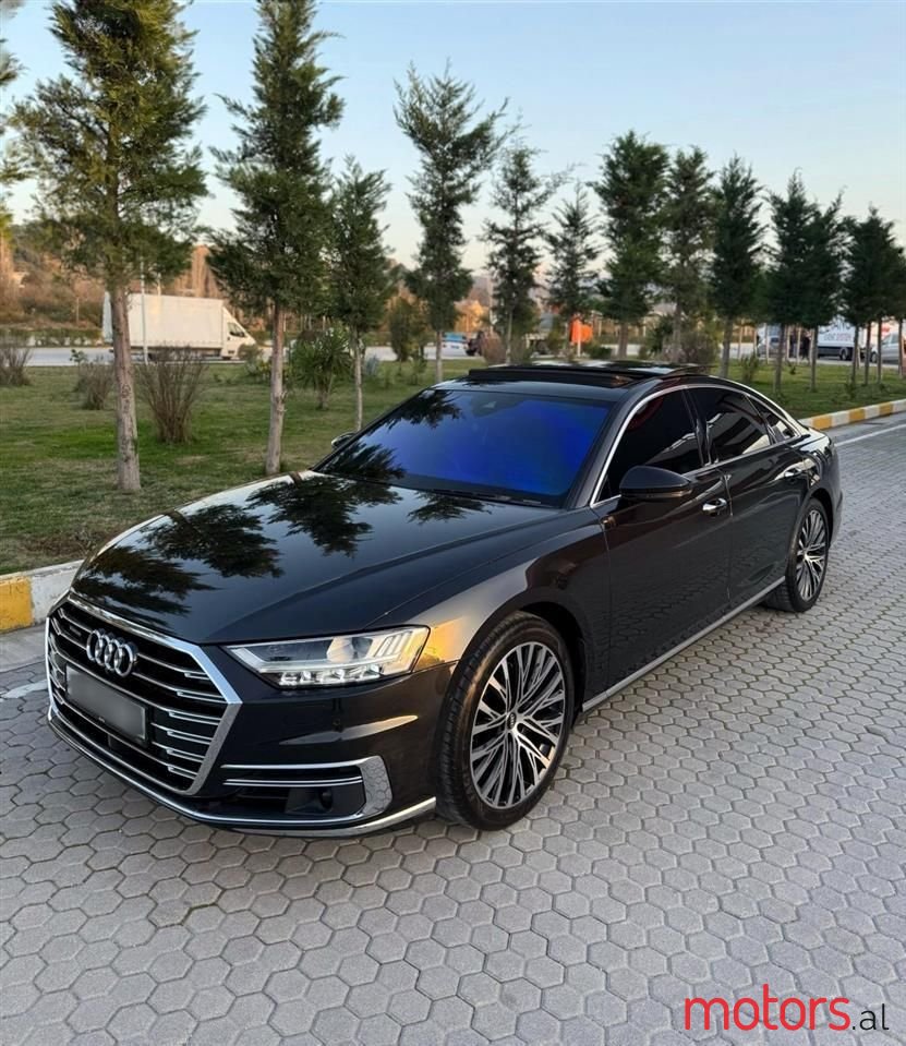 2019' Audi A8 photo #3