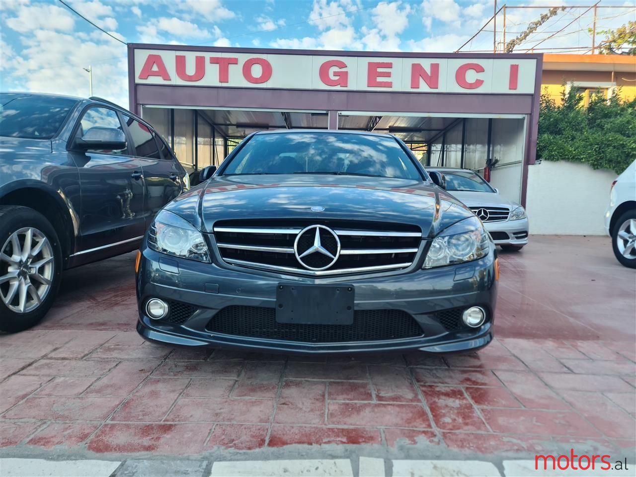 2010' Mercedes-Benz C 300 photo #2