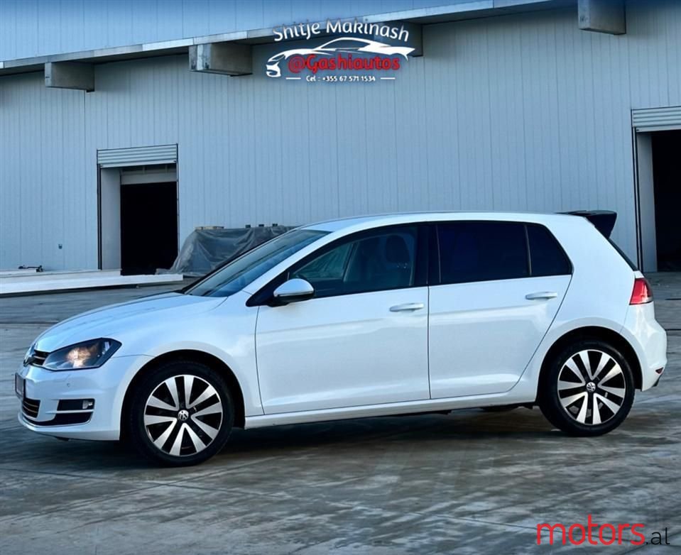 2014' Volkswagen Golf photo #6