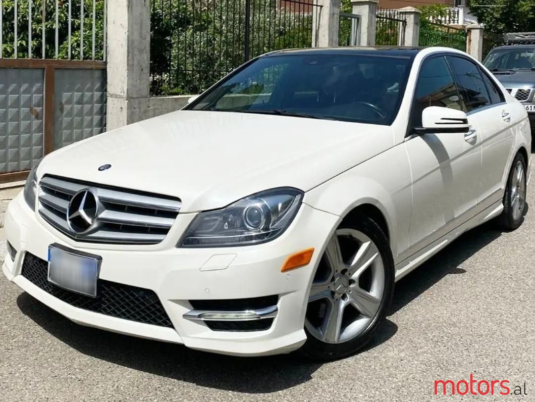 2013' Mercedes-Benz C 350 photo #1