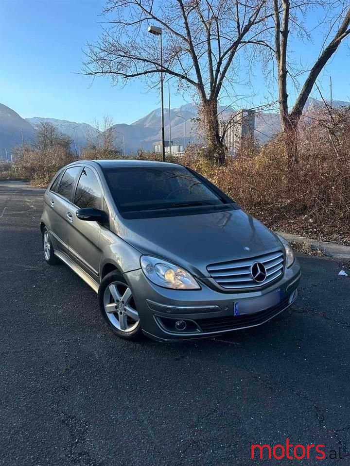 2005' Mercedes-Benz B 200 photo #1