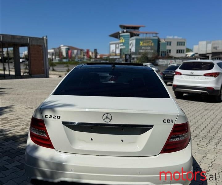 2012' Mercedes-Benz C 220 photo #5