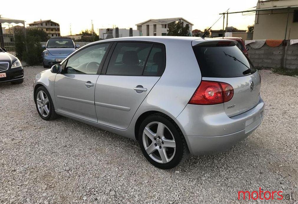 2008' Volkswagen Golf photo #2