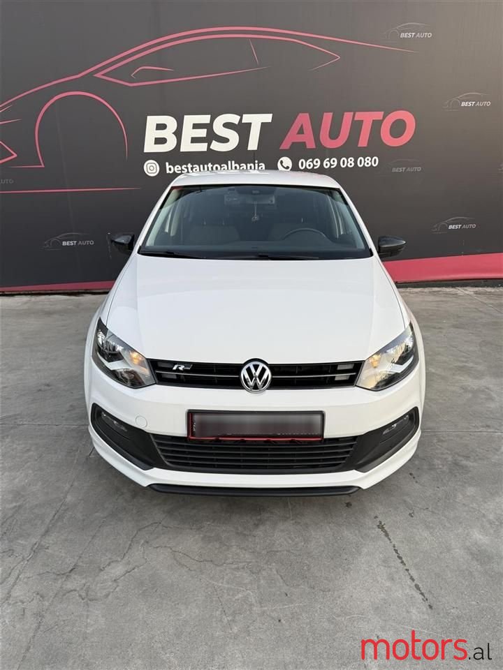 2014' Volkswagen Polo photo #3